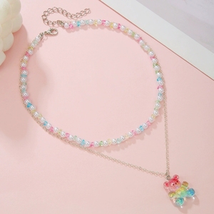Collar de Cadena Dorada con Colgante de Osito de Goma Colorido, Diseño Nuevo, Moda Dulce, con Cuentas de Piedras Acrílicas y Perlas - Product Image 3