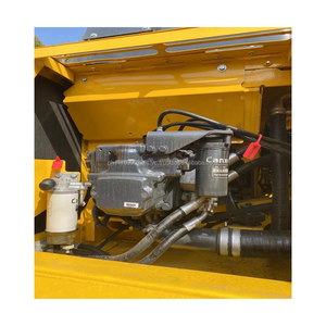 Oferta Especial: Excavadora de Cadenas Komatsu PC240-8 Usada Original de Japón, 24 Toneladas, Pocas Horas de Uso, Segunda Mano, con Caja de Cambios y Motor - Product Image 6