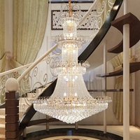 Grand lustre doré en cristal pour hall d'hôtel Empire, idéal pour les projets