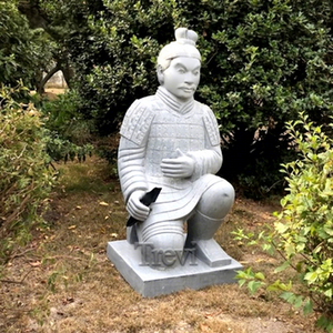 Statue de <span class=keywords><strong>guerriers</strong></span> de terracotta <span class=keywords><strong>chinois</strong></span> traditionnels grandeur nature en marbre naturel pour jardin extérieur - Vente en gros - Product Image 1