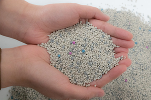 Premium umwelt freundlicher Katzenstreu sand Natürlicher Deodorant & starker Klumpen Staubfreier kugelförmiger Holz streu - Product Image 3