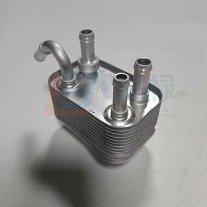 Oil Cooler <b>Radiator</b> 7L6203491D For Volkswagen And Audi Vehicles - Product Image 3