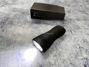 พวงกุญแจ LED พลาสติกทรงสี่เหลี่ยม รุ่น 1803 แบบชาร์จไฟได้ ดีไซน์เรียบง่าย สีดำ พร้อมไฟสีขาว - Product Image 2