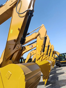 Excavatrice Caterpillar 330GC d'occasion, 95% neuve, d'origine japonaise, avec moteur, poids opérationnel de 36 tonnes, puissance de 195 kW, à vendre - Product Image 5