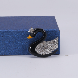 Broche Cygne Entièrement Sertie de Diamants pour Femme, Style Élégant et Frais, Accessoire Vestimentaire, Épingle de Poitrine, Broche de Luxe Légère - Product Image 2
