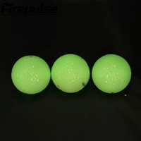 Balles de golf qui brillent dans le noir, 2 pièces en stock, vente en gros directe d'usine, LED pour la pratique nocturne, en vrac, prêtes à être expédiées