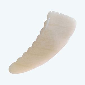 Produits phares : Masseur de drainage en quartz clair, outil de massage anti-cellulite en forme de corne Gua Sha - Product Image 5