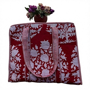 Sac fourre-tout en coton matelassé à fleurs marron avec poignées rayées, style épaule spacieux, idéal pour le shopping, les voyages, le bureau et le quotidien - Product Image 1