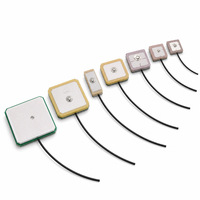Module d'antenne céramique double bande GPS BeiDou à gain élevé actif pour la navigation automobile, le suivi de véhicule, la gestion de flotte T-Box