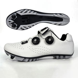 <span class=keywords><strong>Scarpe</strong></span> da Ciclismo di Alta Qualità per Uomo e Donna <span class=keywords><strong>Scarpe</strong></span> Potenziate per <span class=keywords><strong>Bici</strong></span> da Strada con Blocco e Soletta in Carbonio per Mountain Bike - Product Image 6
