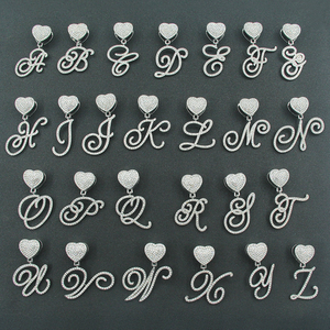 Collana con Ciondolo a 26 Lettere in Inglese, Collana con Catena Cubana Piena di Diamanti d'Amore - Product Image 2
