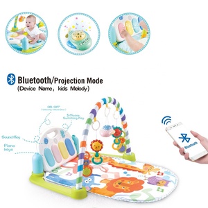 Offre Spéciale bébé jouer pédale Piano avec projection <span class=keywords><strong>avion</strong></span> App contrôle maison bébé girafe musique jouer tapis de gymnastique avec cloche de lit - Product Image 2