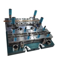 Usine de fabrication de matrices de poinçonnage et de moulage par emboutissage progressif