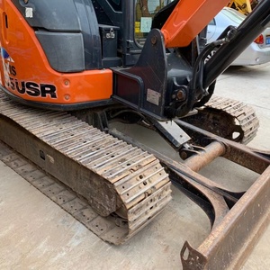 Excavatrice sur chenilles polyvalente Hitachi ZX55USR de 5 tonnes avec moteur Yanmar, flexible et efficace, pour travaux municipaux et de jardinage, importée du Japon - Product Image 5