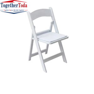 Chaises pliantes modernes en plastique, portables et faciles à transporter, idéales pour les mariages et les fêtes en extérieur – Vente en gros - Product Image 1