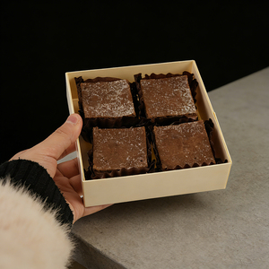 Assembla tu stesso la scatola per torte, biscotti e macaron in legno di pioppo (modello IT) - Product Image 1