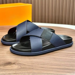 Sandalias de Hombre de Alta Calidad, Estilo Veraniego, de Cuero Genuino, con Tiras Cruzadas, Planas, Suaves y Cómodas, para Exteriores, de Diseñador - Product Image 5