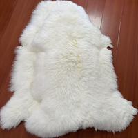 Peaux de mouton naturelles de haute qualité, moelleuses, tannées, en pièces entières, cuir de mouton naturel pour couverture de chambre, tapis de sol