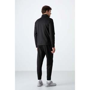Conjunto Deportivo para Hombre Carlos Black, Corte Estándar, Transpirable, Ropa Casual, Tela de 340 Gramos - Product Image 1