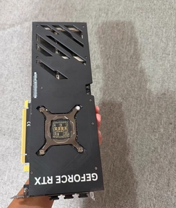 การ์ดกราฟิกสำหรับเล่นเกมบนเดสก์ท็อปมือสอง RTX4070 GDDR6X 192Bit PCI‑E 4.0 X16 ทริปเปิลแฟน GPU สำหรับพีซีเกมมิ่งเรนท์เทรซิ่งวีดีโอเรนเดอร์ริ่ง - Product Image 2