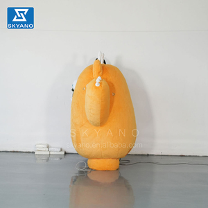 Monstre géant gonflable en peluche personnalisé pour la décoration d'événements - Product Image 2
