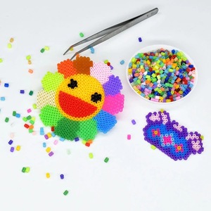<span class=keywords><strong>Perles</strong></span> à fusionner de 5 mm, <span class=keywords><strong>perles</strong></span> Perler, fournitures d'artisanat pour la maison et l'école, décorations artistiques pour la chambre, cadeaux de <span class=keywords><strong>Noël</strong></span> pour filles et garçons - Product Image 3
