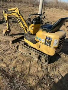 Miniexcavadora Komatsu PC09 1T de Segunda Mano, Fabricada en Japón, Usada, Compacta, con Accesorio de Pulgar, Acoplador Rápido y Martillo Rompedor - Product Image 3