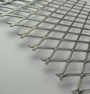 Maille Métallique Galvanisée Déployée, Tôle Métallique Déployée pour la Protection des Plateformes et des Périmètres - Product Image 2