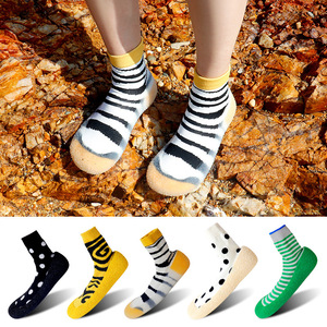 Chaussures d'eau unisexes à bout fermé, dessus en mesh, semelle extérieure en caoutchouc antidérapante, plage, été, randonnée en plein air, semelle intermédiaire légère en EVA - Product Image 1