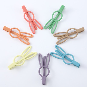 Bonitas pinzas para el cabello con orejas de conejo, clip lateral de 12 cm para mujer, uso diario, material de hierro - Product Image 3
