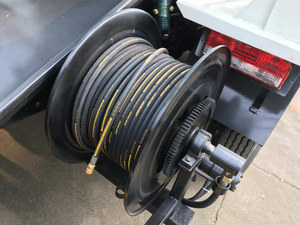 Camion per servizi igienico-sanitari 4x2 Dongfeng 5 m3 camion aspiratore - Product Image 6