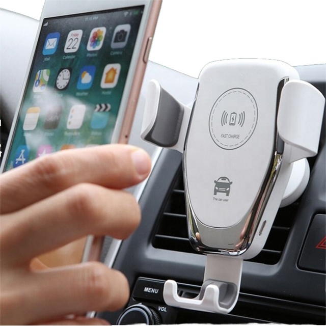 New 10W Fast Wireless Charging Flexible Car Mount Holder with QC2.0 for iPhone and Electric Cars