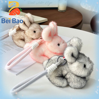 Porte-clés en peluche lapin moelleux de 4 pouces, mini poupée lapin en peluche pour pendentif de sac, jouet de la loterie d'arcade, vente en gros, stock en vrac