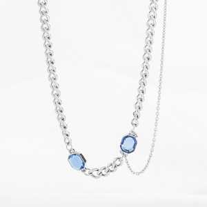 สร้อยคอแฟชั่นอินเทรนด์ ดีไซน์เรขาคณิต สีน้ำเงิน-ดำ ประดับคริสตัล ไทเทเนียมสตีล เครื่องประดับสำหรับทุกเพศ - Product Image 1