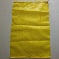 Sacs en maille vides tissés circulaires de la couleur rouge 10 kg de petite taille pour emballer des pommes de terre d'oignons avec le cordon
