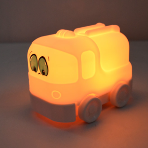 Ricaricabile LED vivaio in Silicone morbido camion dei pompieri luce notturna con telecomando per la scuola materna dei bambini - Product Image 3