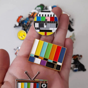 เข็มกลัดโลโก้การ์ตูนแบบกำหนดเอง, เข็มกลัดโลหะลายน่ารัก, ออกแบบส่วนตัว, สั่งซื้อขั้นต่ำน้อย - Product Image 5