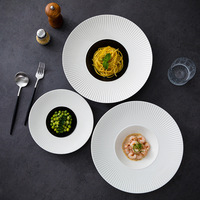 Assiette en céramique et porcelaine de style occidental en forme de chapeau de paille, créative, pour hôtel, restaurant, pizza, petit-déjeuner, soupe, compatible micro-ondes, moderne