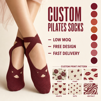 Chaussettes de yoga antidérapantes de qualité supérieure avec logo et sangle, pour femmes, idéales pour le Pilates, le ballet et la gym, personnalisables en gros