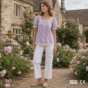 Camicetta Floreale in Cotone con Vestibilità Ampia Personalizzata all'Ingrosso, Etichetta Privata, Stile Cotswolds Garden con Bordo in Pizzo, Primavera Estate, OEM, Taglie S-5XL - Product Image 1