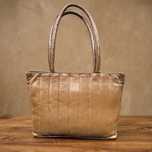 Idées de cadeaux d'anniversaire : Pochette en cuir véritable avec fermeture éclair, sangle amovible, accessoires pour femmes, marque personnalisée BS International - Product Image 5