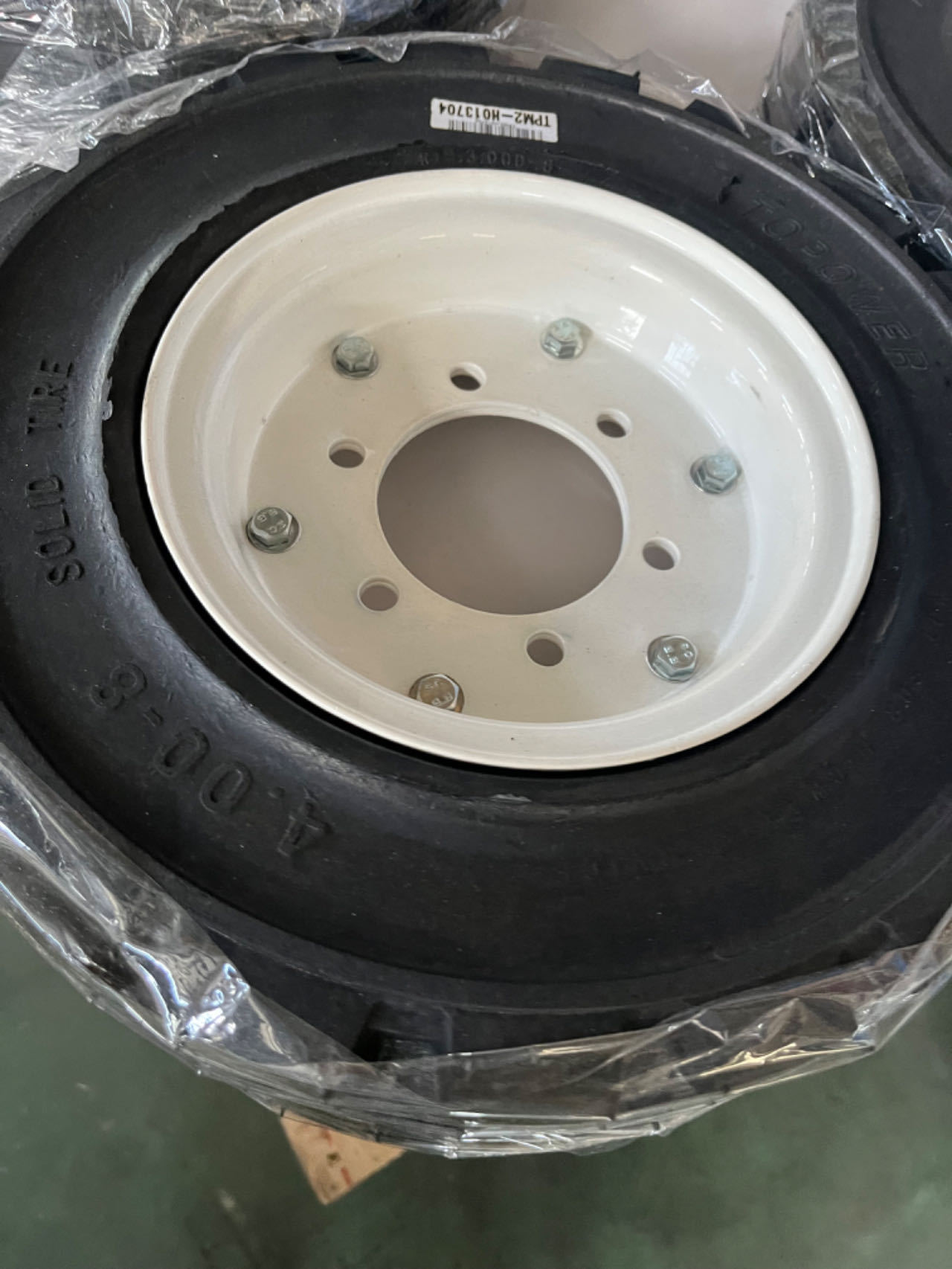 Airport Solid Tire 4.00-8 400-8 400x8 40x16x30 36x16x30 Small Airport Trailer Tires  for Airport Boarding Bridge Tire