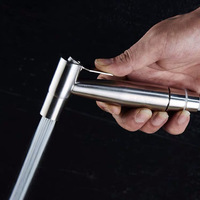 Ensemble de pulvérisateur de bidet en acier inoxydable à main buse de chasse d'eau sous pression avec laveuse pour femme accessoire de salle de bain Blister Pack