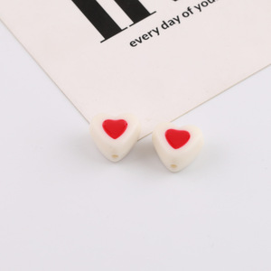 Cuentas acrílicas en forma de corazón de colores aleatorios para la fabricación de joyas, cuentas sueltas de resina plástica de 8mm, suministros para manualidades DIY - Product Image 2