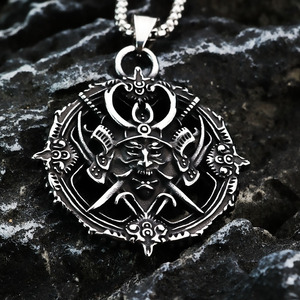 Colgante de Acero Inoxidable para Hombre, Diseño Geométrico con Espada y Casco de Samurái Japonés Hannya, Joyería de Regalo - Product Image 2