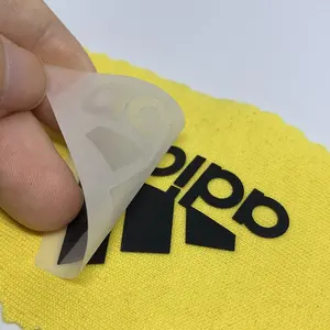 2023 gran oferta logotipo personalizado Efecto elevado marca 3D goma silicona Transferencia de Calor etiqueta pegatina para ropa para camiseta
