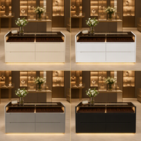 Lemari pajangan perhiasan modern komersial, kabinet kayu lapis E0 ukuran custom, finishing cat bakar, dikirim unit lengkap, untuk toko atau kamar tidur.