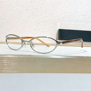 Lunettes vintage ovales à monture métallique pour femmes, style Y2K rétro, fines, à verres transparents, pour myopie - Product Image 3