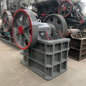 Concasseur à mâchoires à moteur AC haute efficacité avec crible vibrant pour le concassage de minerai et de pierres de construction - Product Image 5