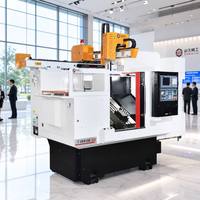 Tour CNC léger à banc incliné horizontal pour le traitement des métaux CK6146 avec bras robotisé